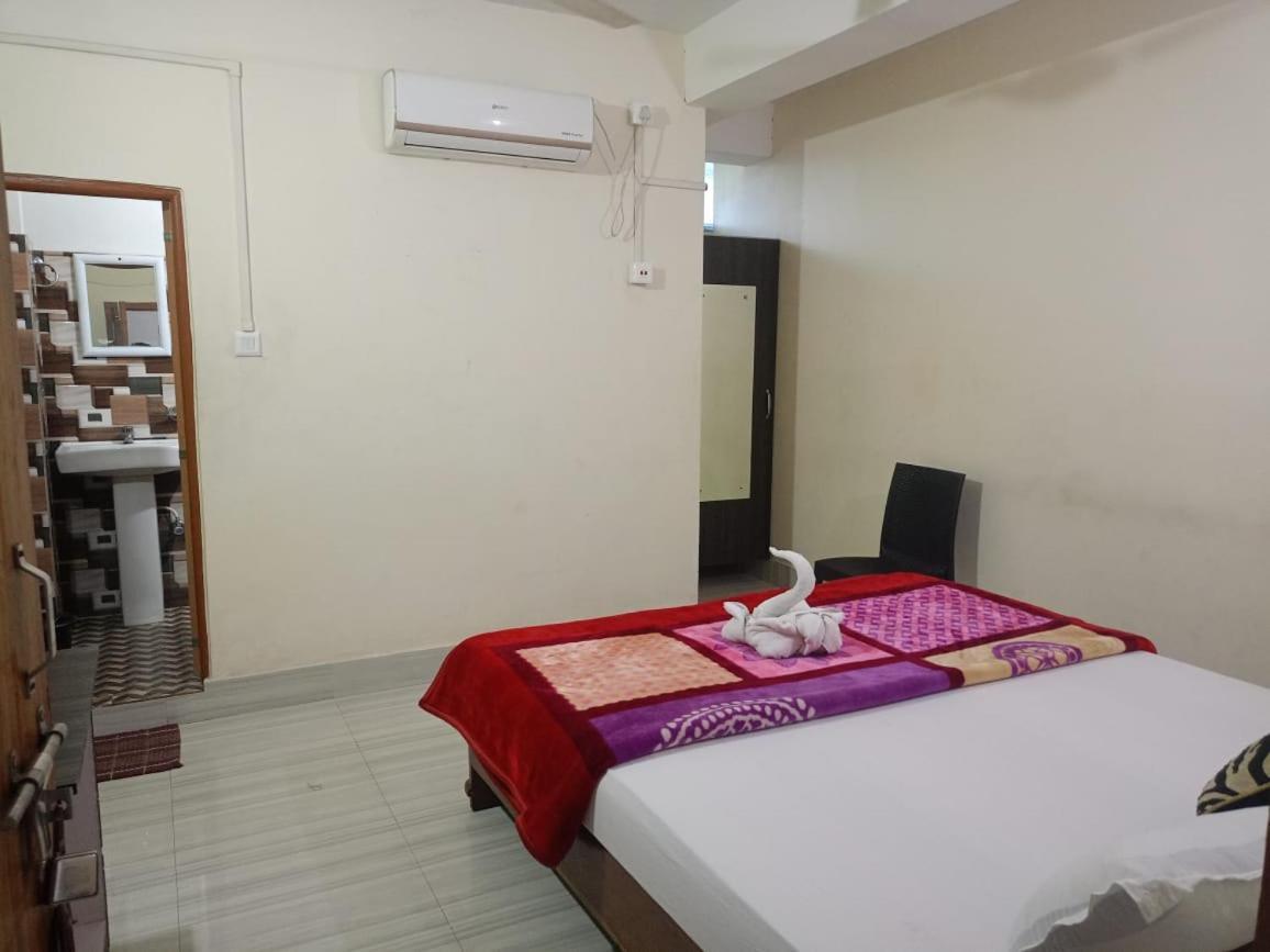 Hotel Kaziranga Holidays エクステリア 写真