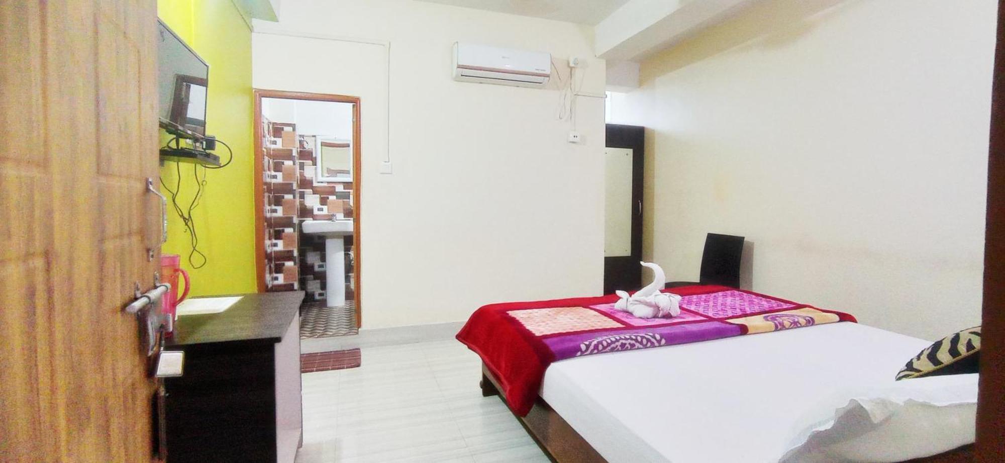 Hotel Kaziranga Holidays エクステリア 写真