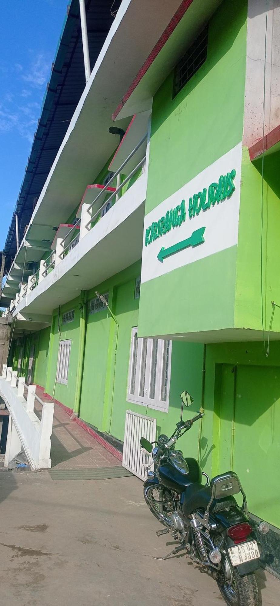 Hotel Kaziranga Holidays エクステリア 写真